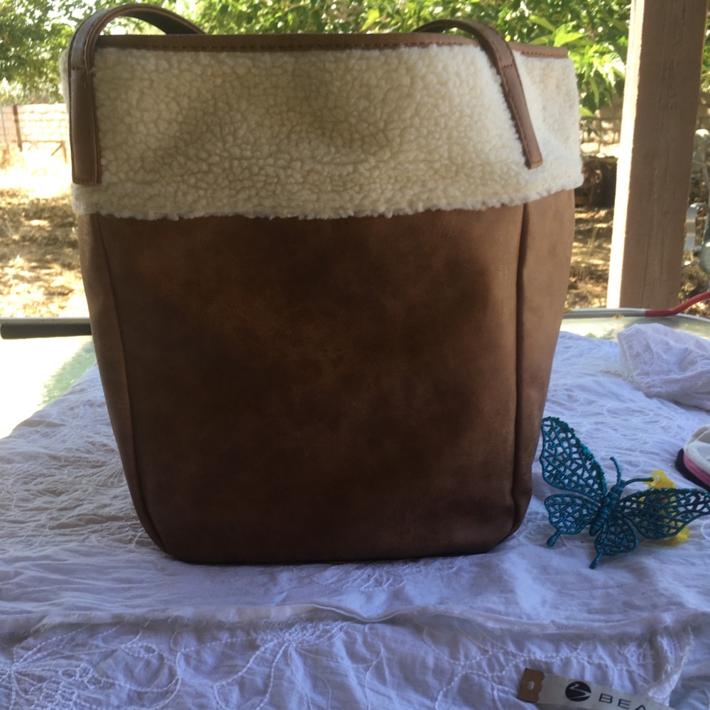⭐️SOLD⭐️Nine West tote bag - Picture 4 of 7